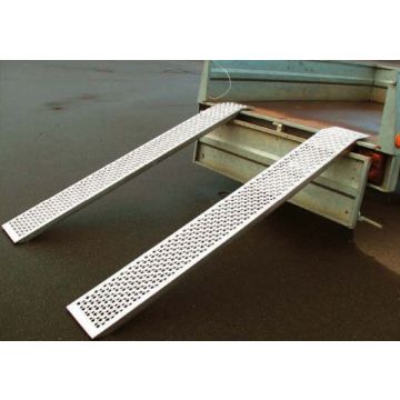 Alu-Laderampe, 2000 kg pro Paar, gerade